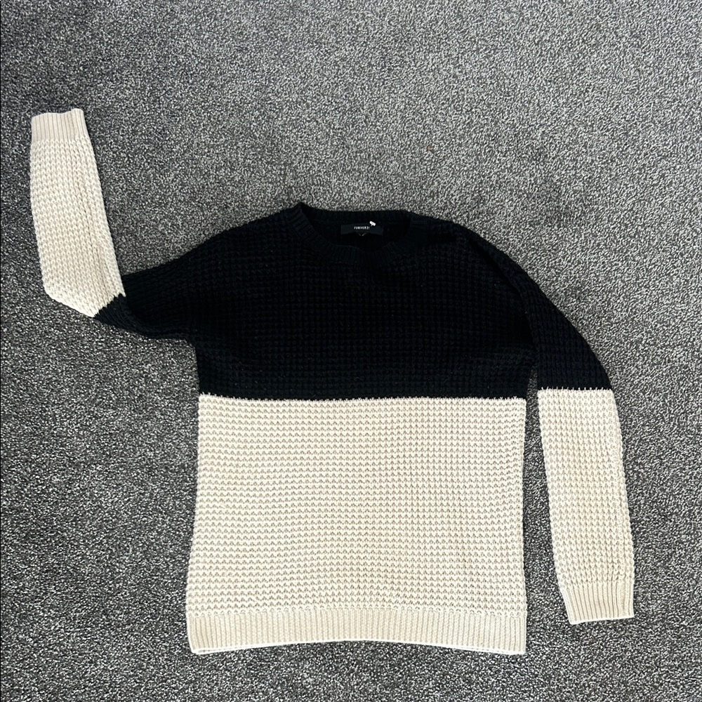 Two toned Black and Cream Crewneck Sweater Medium